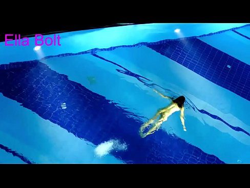 ❤️ මට නැරඹීම නැවැත්විය නොහැක, තරුණ රන්වන්තිය ELLA BOLT නිවාඩු නිකේතනයේ තටාකයේ නිරුවතින් පිහිනීමට හසු විය ❌ Porno අසභ්ය si.klassikaprint.ru ☑
